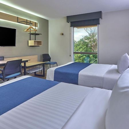 City Express By Marriott Playa Del Carmen Buitenkant foto