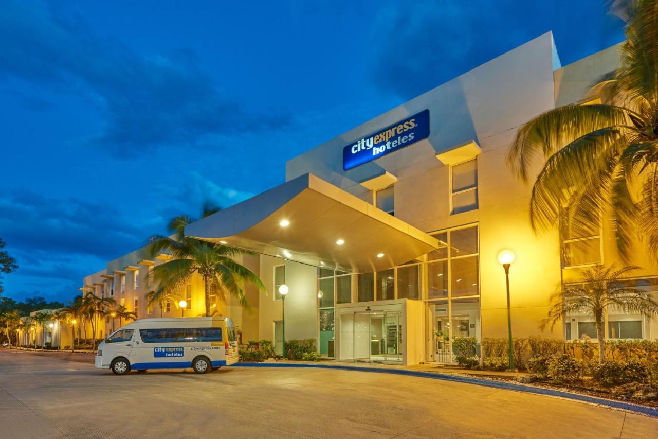 City Express By Marriott Playa Del Carmen Buitenkant foto