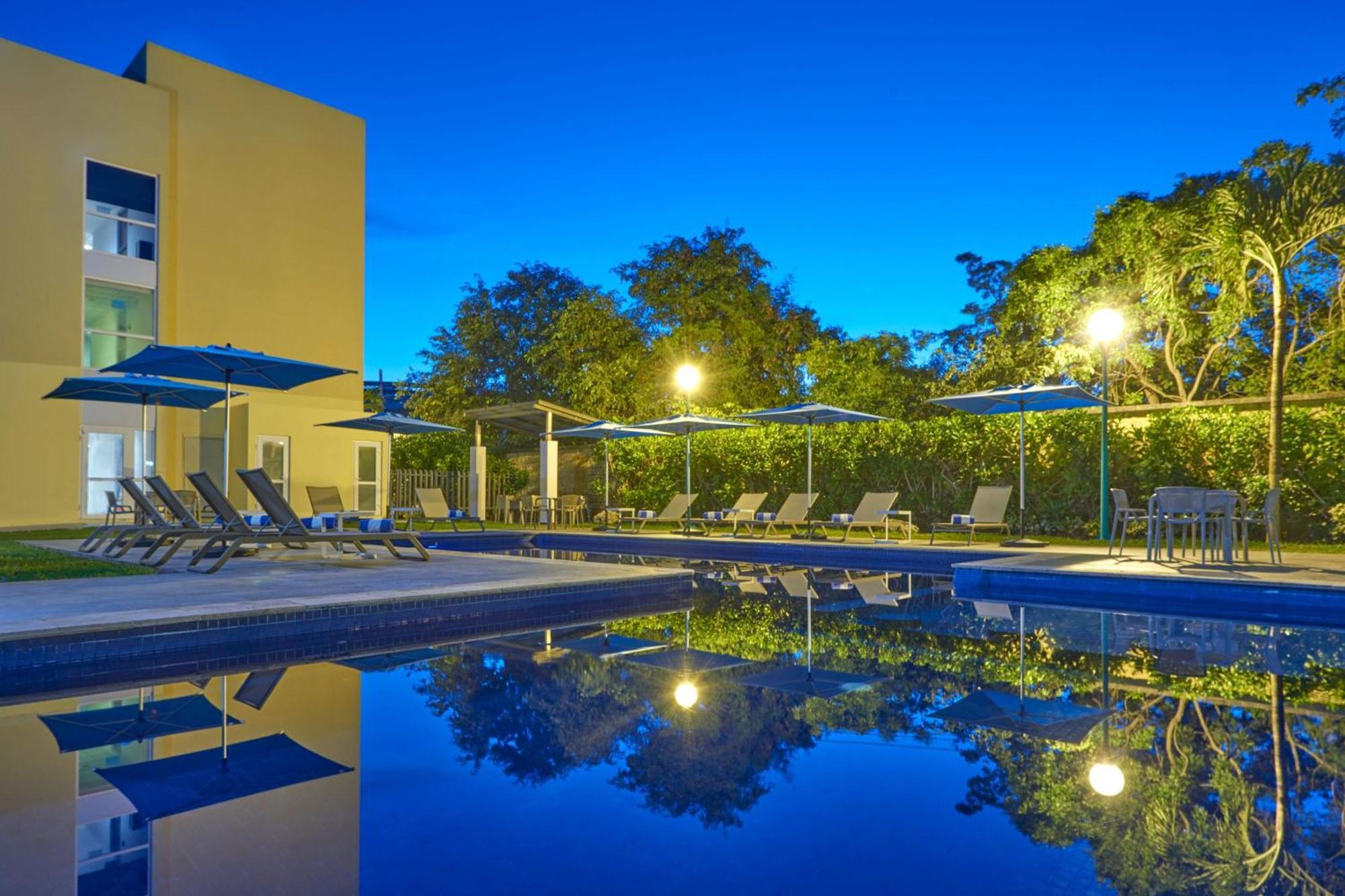 City Express By Marriott Playa Del Carmen Buitenkant foto