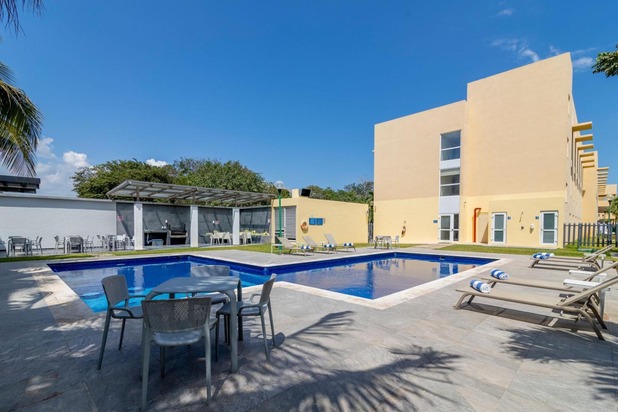City Express By Marriott Playa Del Carmen Buitenkant foto