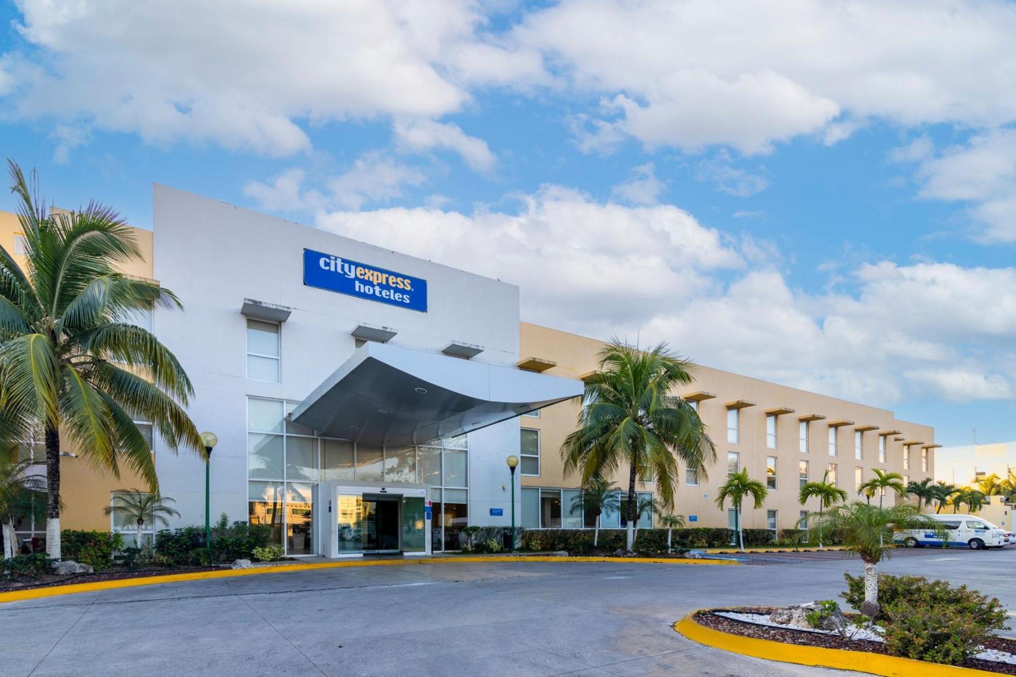 City Express By Marriott Playa Del Carmen Buitenkant foto